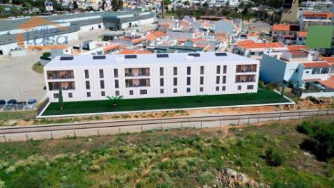 T1 Novo ultimo piso c/ garagem e varanda em Portimão.