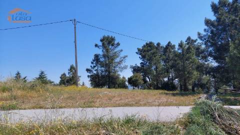 Terreno com paisagem para a Vila