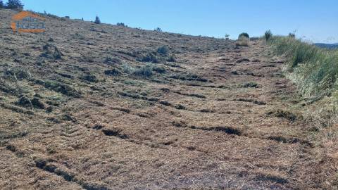 Terreno com paisagem para a Vila