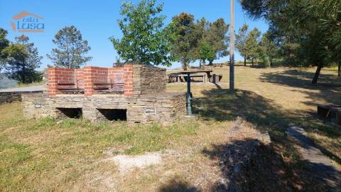 Terreno com paisagem para a Vila