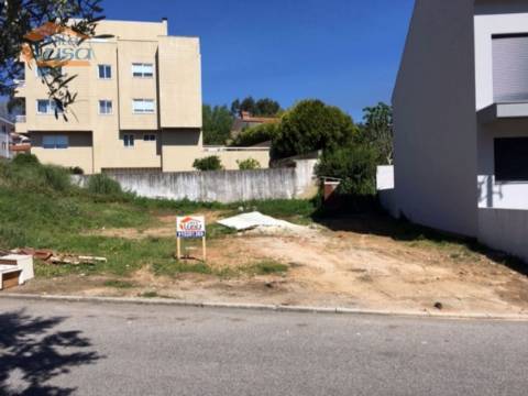 Terreno p/ construção de moradia geminada  Mafamude, V.N. de Gaia.