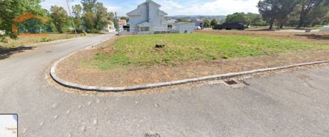 Terreno em Avintes no Loteamento Quinta da Bela Vista para moradia 3 frentes.
