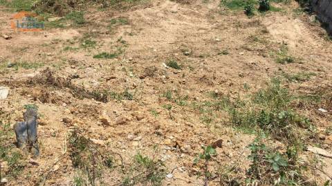 Terreno em Baguim com 794m2 