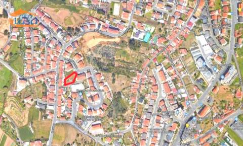 Terreno em Baguim com 794m2 