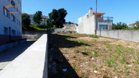 Terreno Urbano em Vila Nova de Gaia 
