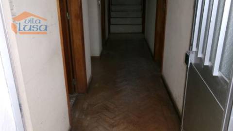 Moradia com 3 pisos em Travancinha,Seia