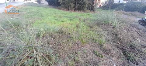 Terreno para construção junto ás piscinas municipais de Baguim do Monte -374m2 