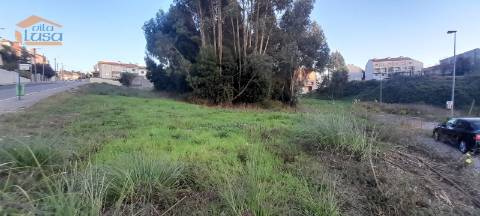 Terreno para construção junto ás piscinas municipais de Baguim do Monte -374m2 