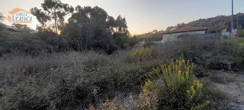 4 Lotes de Terrenos  Baguim do Monte- Excelente  Localização 