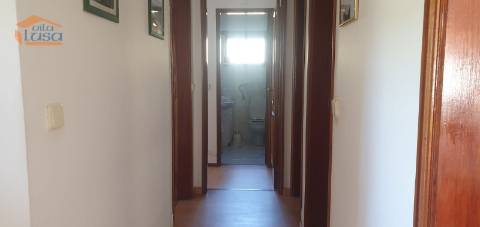 Moradia e terreno agrícola  de regadio 