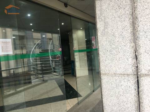 Arrendamento de Loja no Empório em Gondomar 