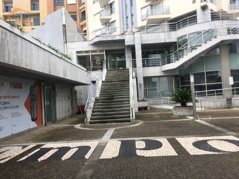 Arrendamento de Loja no Empório em Gondomar 