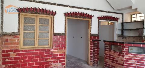 Prédio para venda em Peso da Régua com vistas rio Douro