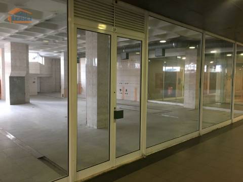 Arrendamento de Loja em Gondomar 