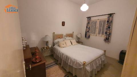 Moradia de 4 frentes com 1.000m2 de terreno