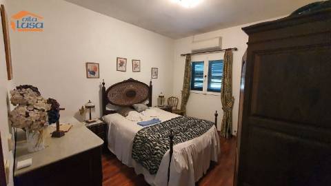 Moradia de 4 frentes com 1.000m2 de terreno