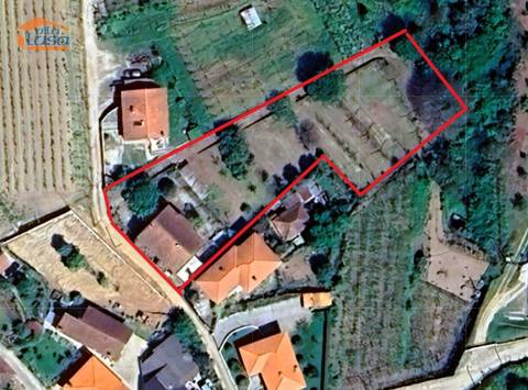 Moradia de 4 frentes com 1.000m2 de terreno