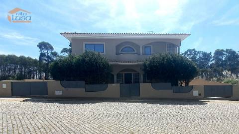 Moradia de 4 frentes na praia da Madalena, VN Gaia