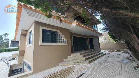 Moradia de 4 frentes na praia da Madalena, VN Gaia