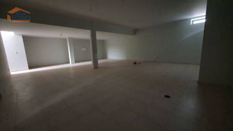 Moradia de 4 frentes na praia da Madalena, VN Gaia