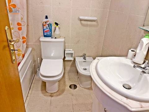 Apartamento T2 Suite Edifício Alamo ao Hospital São João lugar de garagem e arrumos