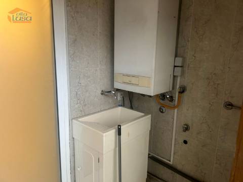 Apartamento T2 Suite Edifício Alamo ao Hospital São João lugar de garagem e arrumos