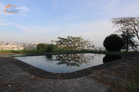 Quinta com vistas para o Rio Douro, 3000m2 em Vila Nova de Gaia