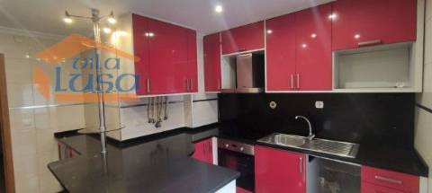 T3 em Paredes junto ao centro e autoestrada