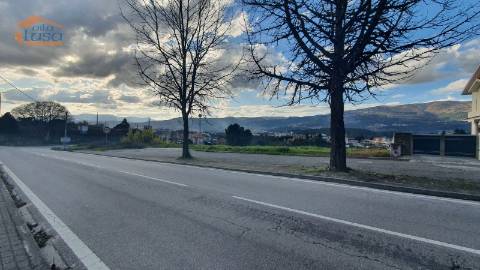 Terreno Excecional para Moradia Unifamiliar de 4 frentes em Vila Real