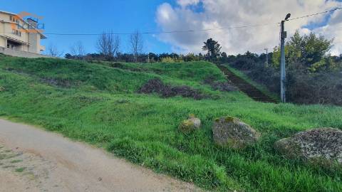 Terreno Excecional para Moradia Unifamiliar de 4 frentes em Vila Real