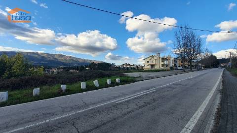 Terreno Excecional para Moradia Unifamiliar de 4 frentes em Vila Real