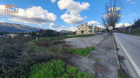 Terreno Excecional para Moradia Unifamiliar de 4 frentes em Vila Real