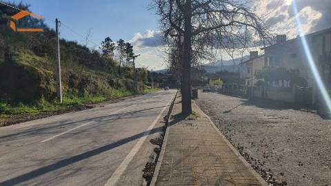 Terreno Excecional para Moradia Unifamiliar de 4 frentes em Vila Real