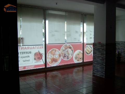 1 LOJA (2 frações unidas) junto às piscinas de Águas Santas