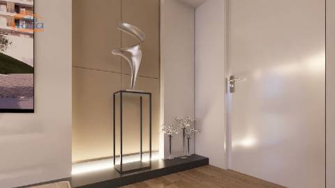 T-2 Novo c/ varanda 24.76m2 e lugar de garagem no centro de Armação de Pera a 300mts da praia.