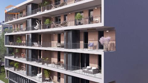 T-1+1 Novo c/ varanda 25.34m2 e lugar de garagem no centro de Armação de Pera a 300mts da praia.