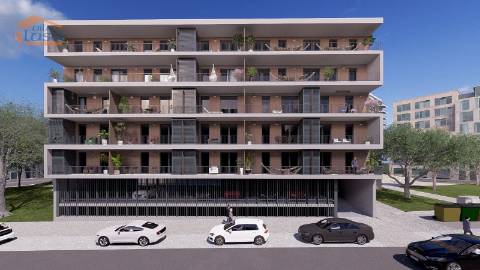 T-0 Novo c/ varanda 12.58m2 e lugar de garagem no centro de Armação de Pera a 300mts da praia.