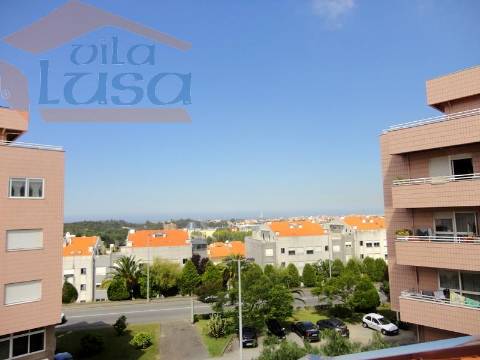 Moradia Nova T4 Centro de Vila Nova de Gaia garagem para 3 carros 