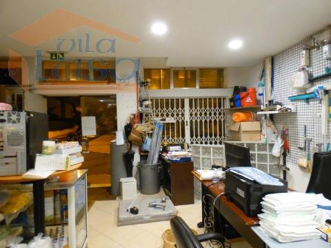 Loja Centro de Valadares com 240 m2 