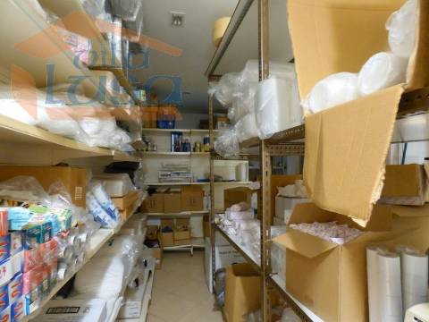 Loja Centro de Valadares com 240 m2 