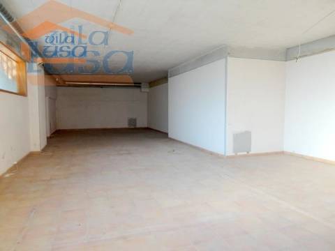 Armazém, Arcozelo com 2 Portões