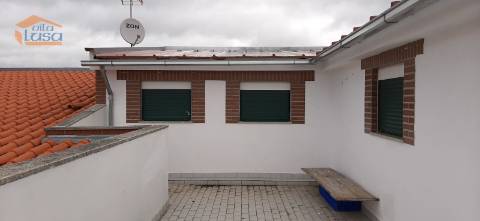 Quinta Mirandela com 12 hectares próxima do Rio Tua