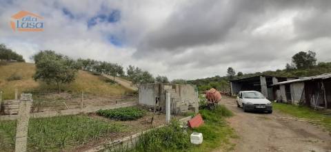 Quinta Mirandela com 12 hectares próxima do Rio Tua