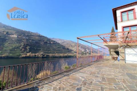 Moradia T4 Régua na primeira Linha de Rio como Nova 4 Suites 