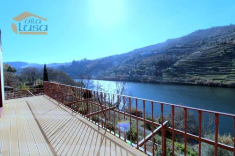 Moradia T4 Régua na primeira Linha de Rio como Nova 4 Suites 