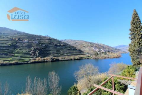 Moradia T4 Régua na primeira Linha de Rio como Nova 4 Suites 