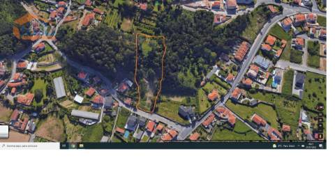 Temos disponível para venda um terreno com 4000 m2 em Serzedo Vila Nova de Gaia, com possibilidade de const de moradia 4