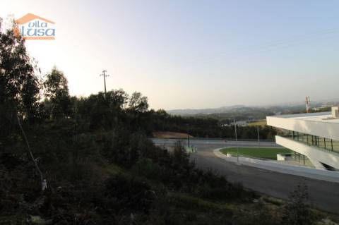 Terreno com 4.400 m2 à venda no Olival, Vila Nova de Gaia
