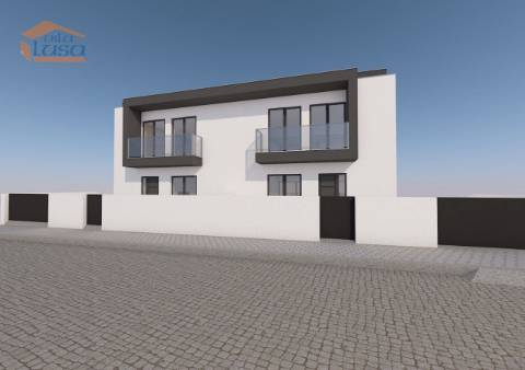 Moradia Térrea de 4 Frentes Canelas  