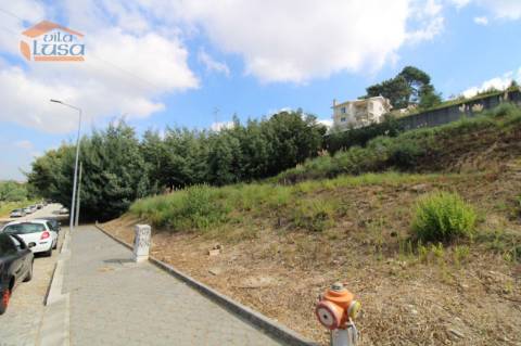 Lote de Terreno em Mafamude, Vila Nova de Gaia para construção de moradia 3 frentes com vista de mar 